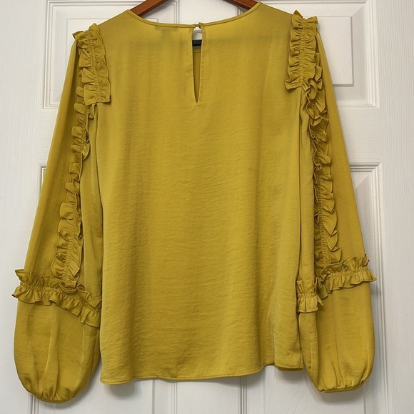Ann Taylor Blouse - Picture 12 of 12